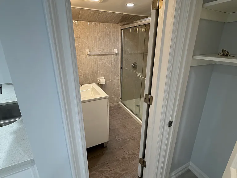 585 E 81st St #1 — Photo 9