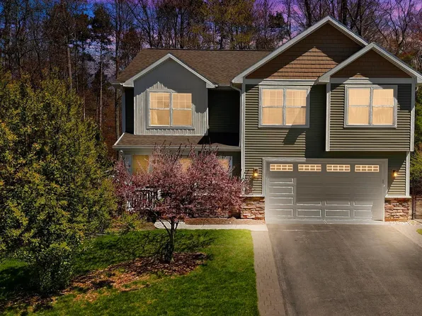 3176 Winchester Dr, Traverse City, MI 49686