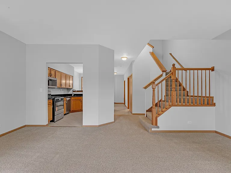989 Sheridan Cir — Photo 10