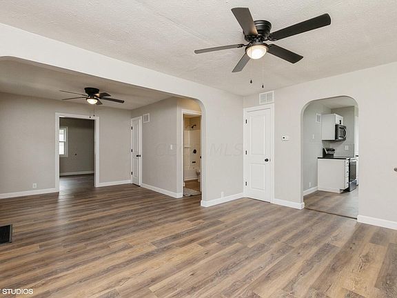 5th image of 946 Uncapher Ave