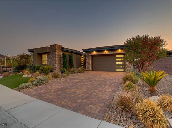 15 Reflection Bay Dr, Henderson, NV 89011