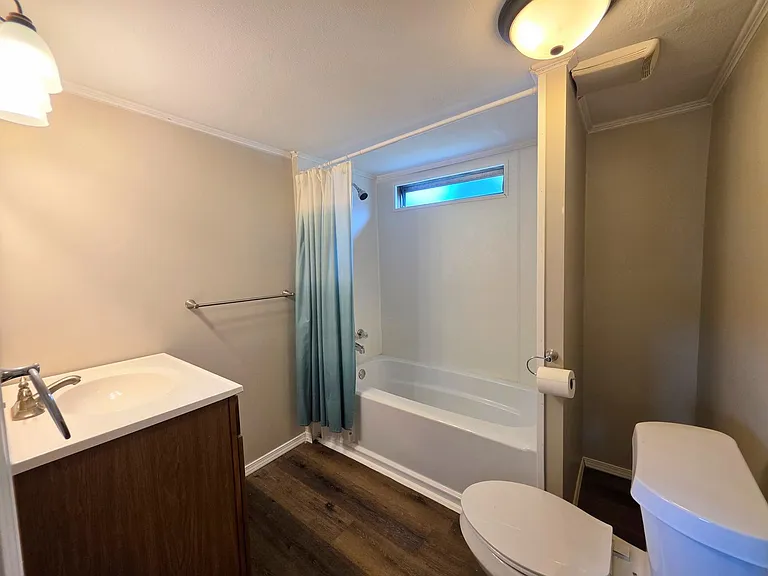 2821 Hillcrest Ave #7 — Photo 15