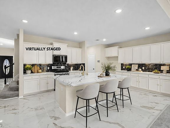 3rd image of 9423 Mineral Rock Ln