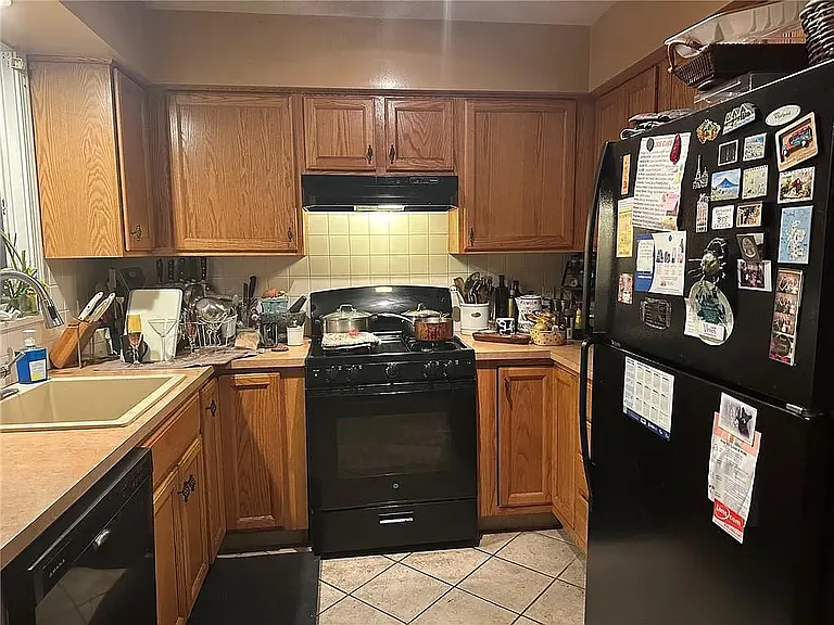 252 Gentian Ave #1 — Photo 11
