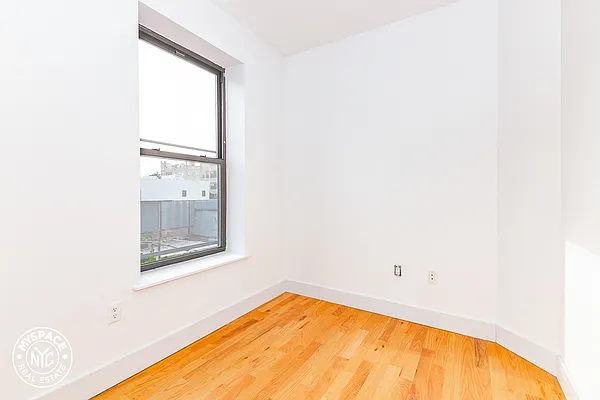 Rented by MySpaceNYC | media 12