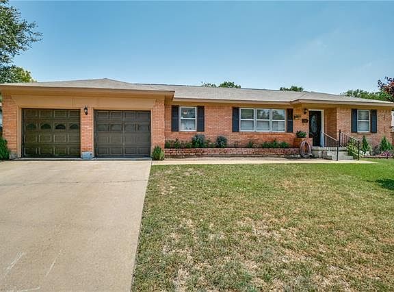 2nd image of 3002 Prescott Dr