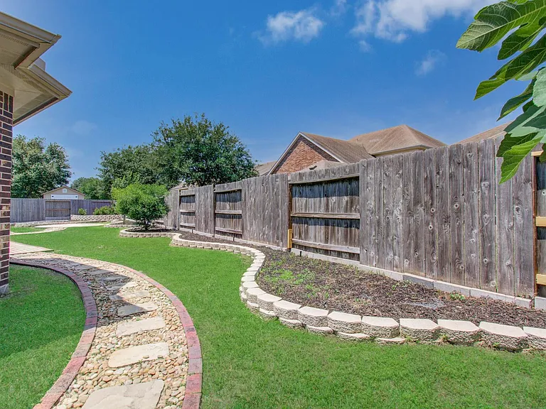 28666 Pleasant Forest Dr — Photo 50