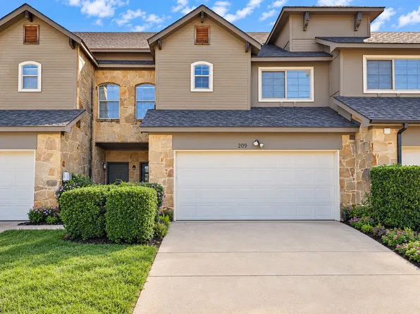 209 Wooded Glen Ct, Arlington, TX 76013
