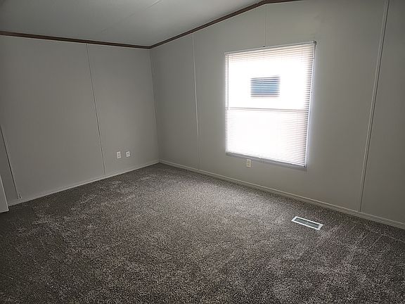 3rd image of 3232 S Clifton Ave #555