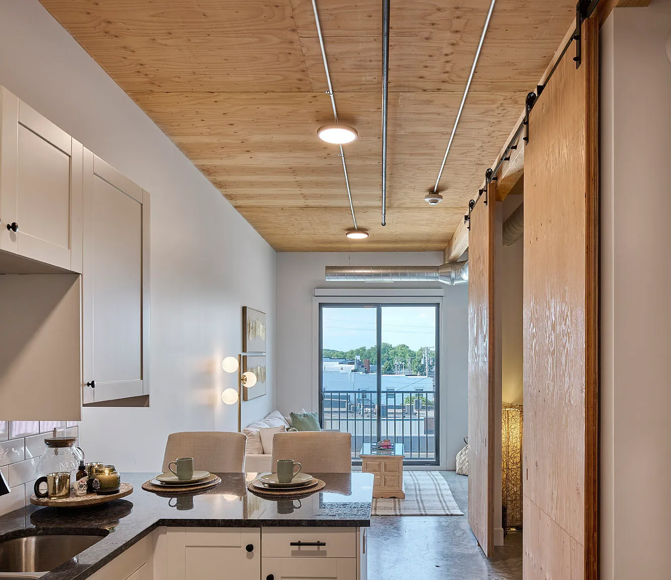 Junction Lofts/304 5th St — Photo 4