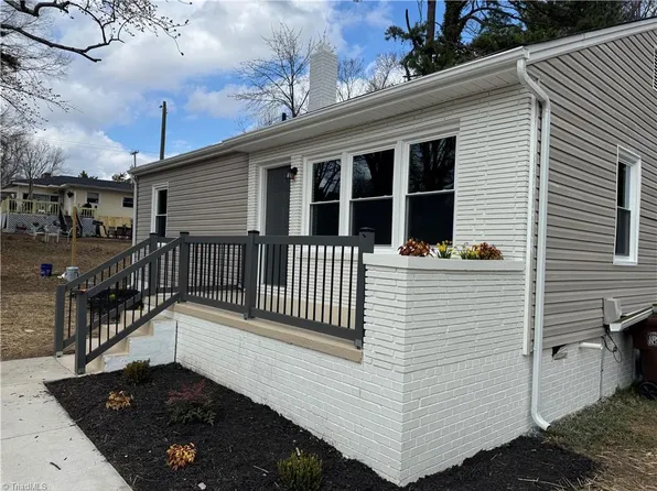 1402 Darden St, High Point, NC 27262