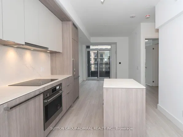 6 Greenbriar Rd, Toronto, ON