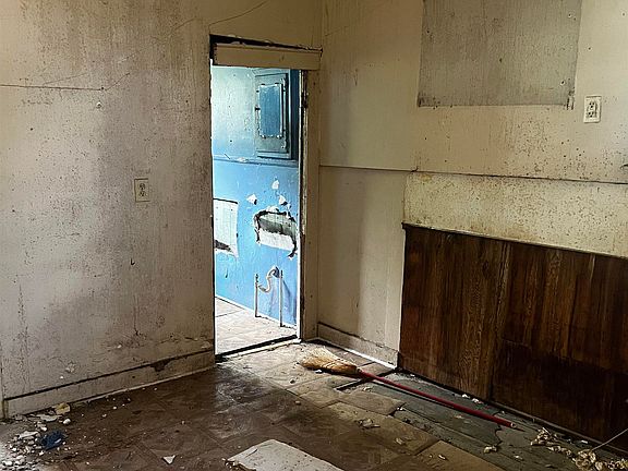5th image of 3020 Lula Ave