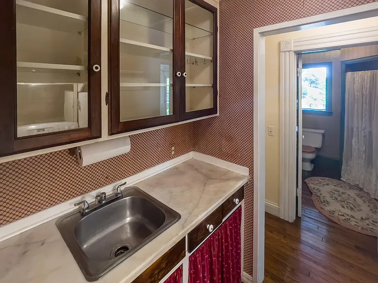 Castle Rock Dr — Photo 22