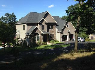 207 S Overlook Dr, Danville, PA 17821