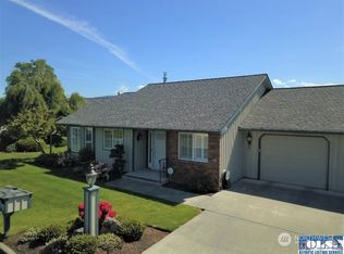 581 W Minstrel Rd, Sequim, WA 98382