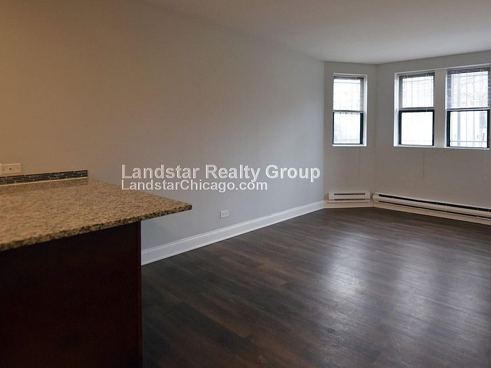 1st image of 3631 W Dickens Ave #3
