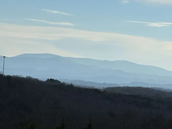 Queen Dr, Mineral Bluff, GA 30559