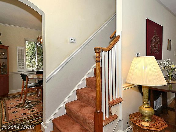 3rd image of 4909 Glen Cove Pkwy