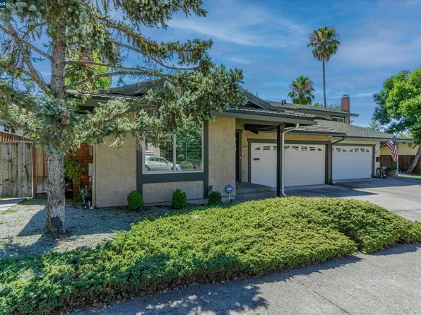 2145 Wilmington Dr, Walnut Creek, CA 94596