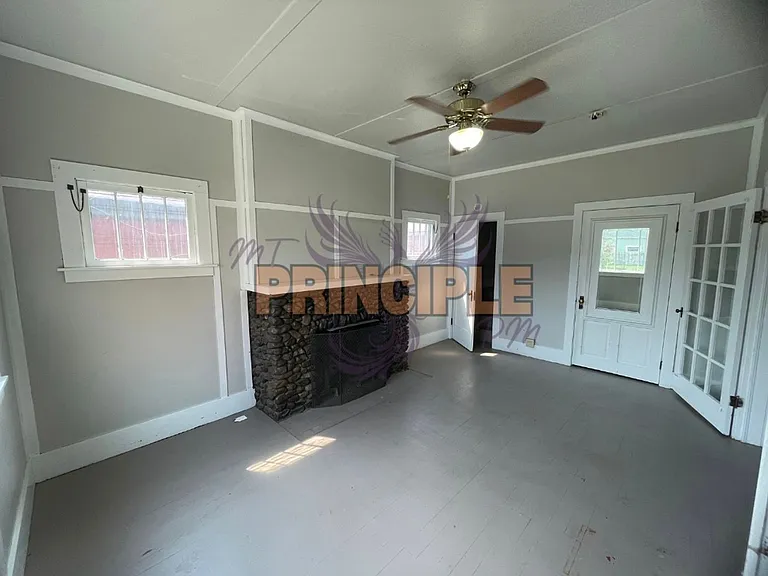 735 Placer St — Photo 15