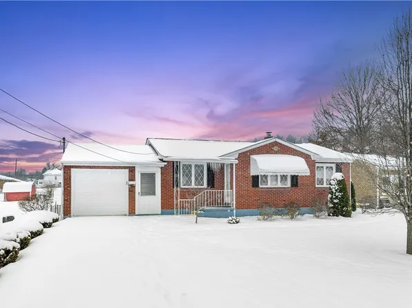 207 Delmont Ave, Belle Vernon, PA 15012
