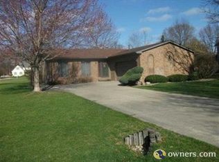 23685 Cedar Knoll Cir, Elkhart, IN 46516