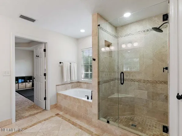 11079 CASTLEMAIN Circle E, Jacksonville, FL 32256