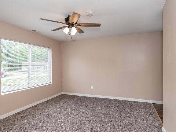 3rd image of 9616 Marino Dr