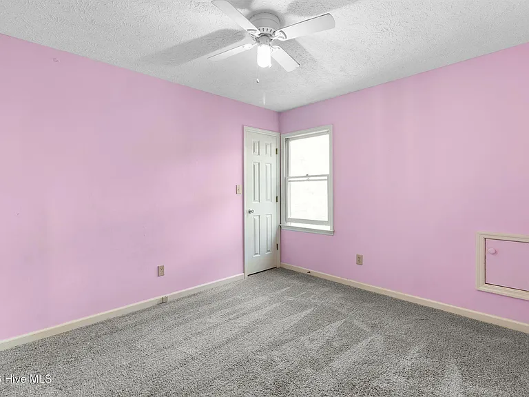 7666 Wilkins Dr — Photo 37