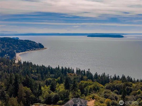 11504 76th Avenue NW, Tulalip, WA 98271