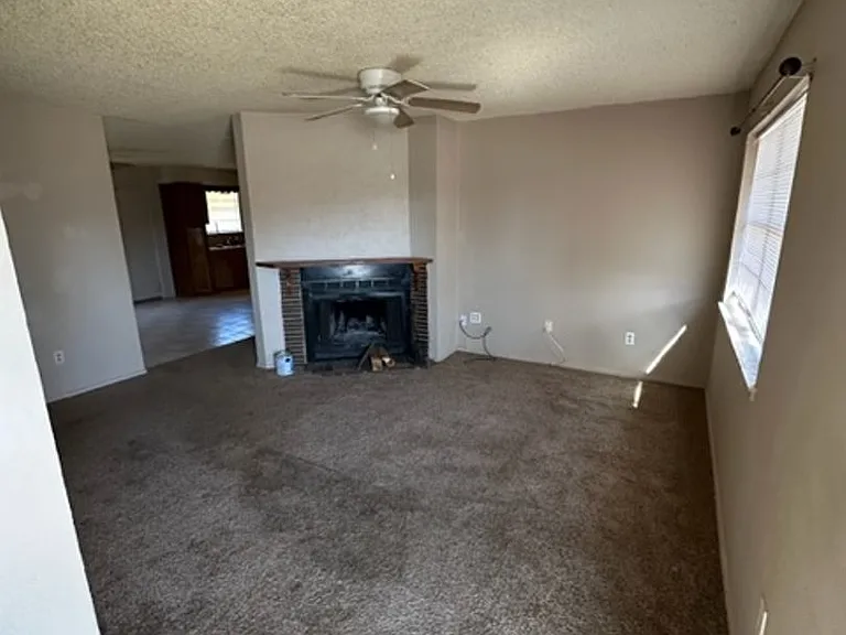 802 Alameda Rd — Photo 2