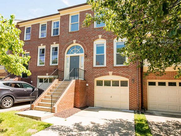 3rd image of 1373 Templeton Pl