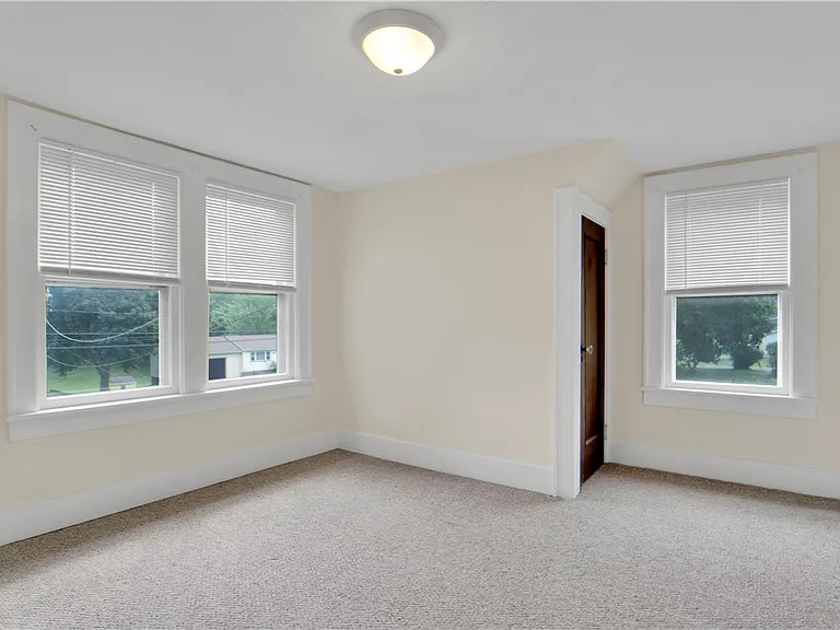 757 Five Mile Line Rd — Photo 26