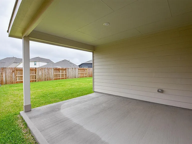 8426 Manta Ray Dr — Photo 33