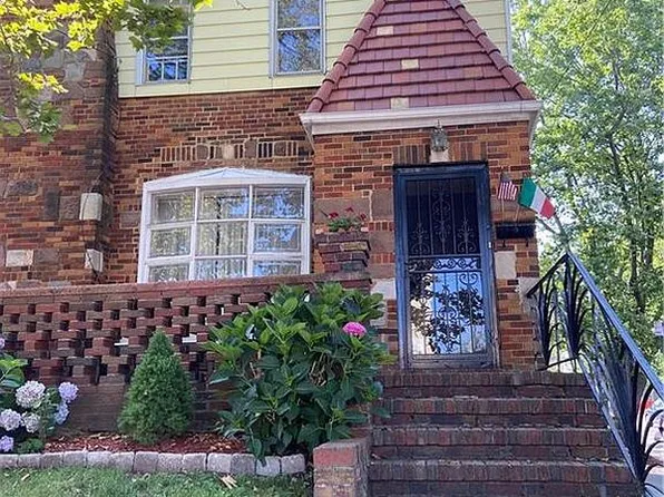 8402 14th Ave, Brooklyn, NY 11228