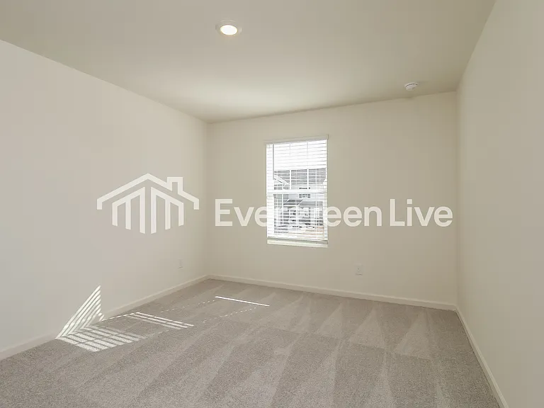 157 Galilee Ln — Photo 6