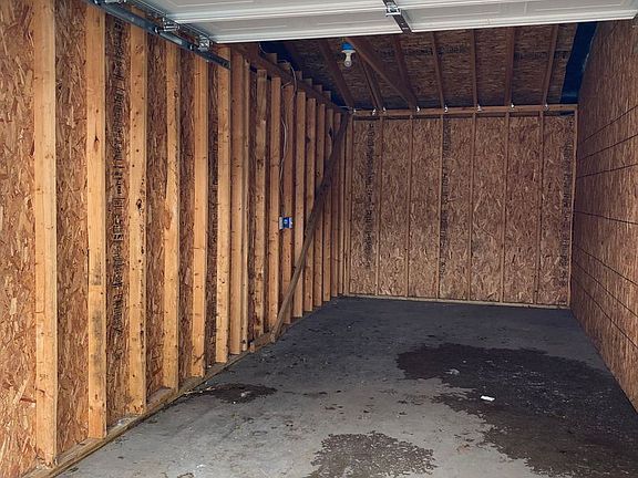 5th image of 1604 Green Valley Dr #4