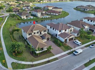 8840 Waterview Ter, Parkland, FL 33076