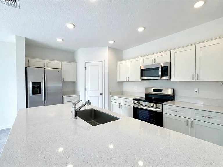 1727 Foreman Rd — Photo 10