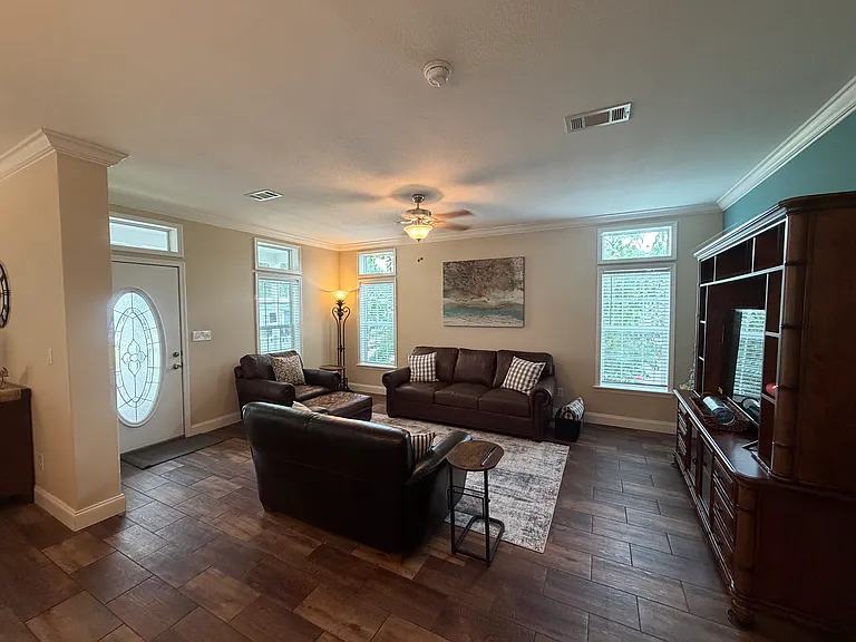211 Hummingbird Ln — Photo 15