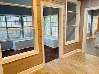 4847 Longfellow Dr — Photo 6