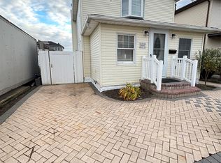 3680 Naomi Street, Seaford, NY 11783