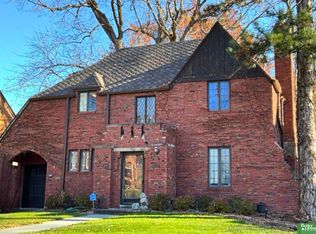 2707 Country Club Ave, Omaha, NE 68104