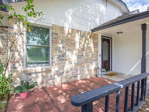 3rd image of 4423 Field Meadow Dr