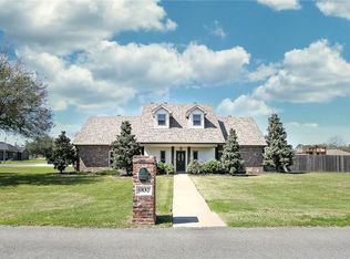 6832 Banbury Rd, Lake charles, LA 70605
