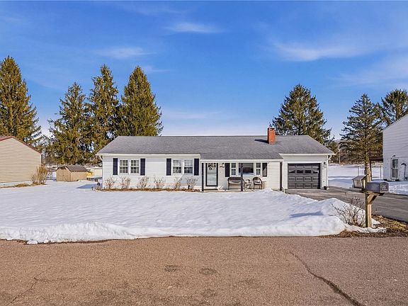4th image of 865 Lansberry Ct