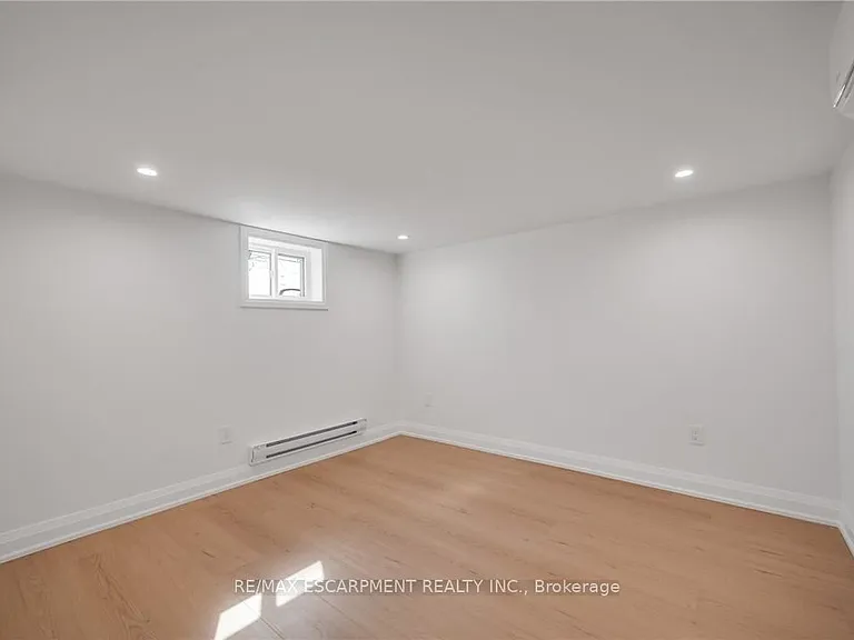 1339 Augustine Dr — Photo 18
