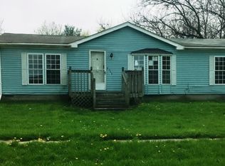 308 N Goodbread St, Nevada, OH 44849