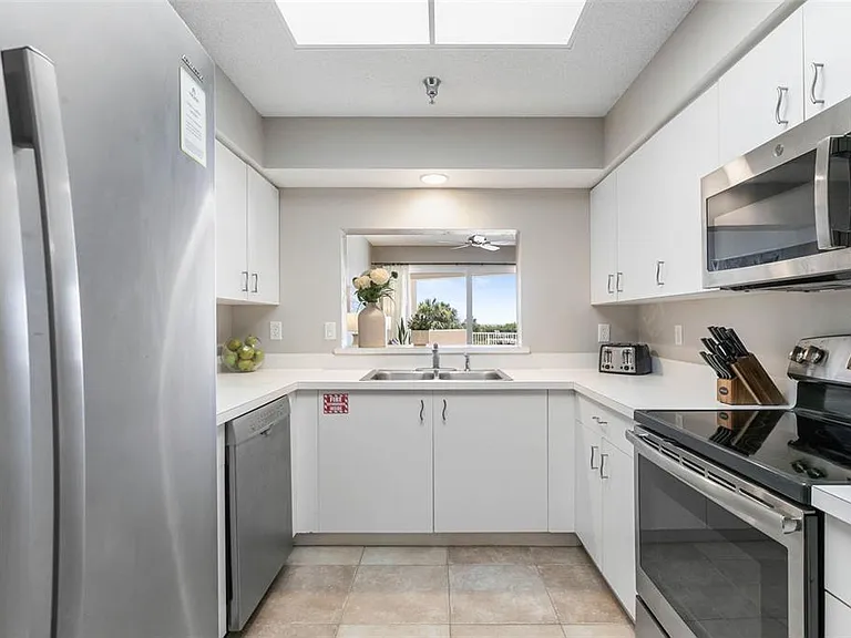 104 Surfview Dr #2105 — Photo 13